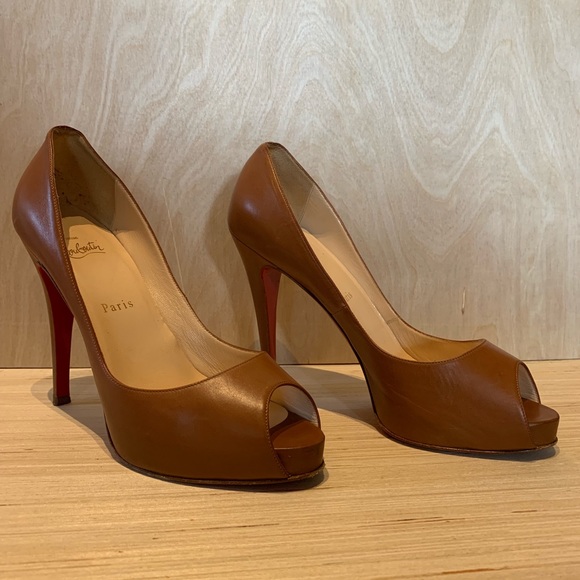 Christian Louboutin Very Prive 120 All Calf Sz 39 - Picture 1 of 5